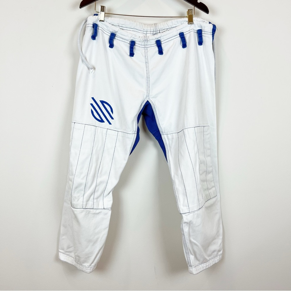 White Jiu Jitsu Gi with Blue Accents - Picture 9 of 16